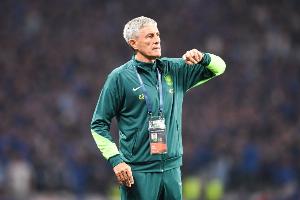 记者：国安问题非三中卫而是攻守平衡，强强对话不适合踢双中锋